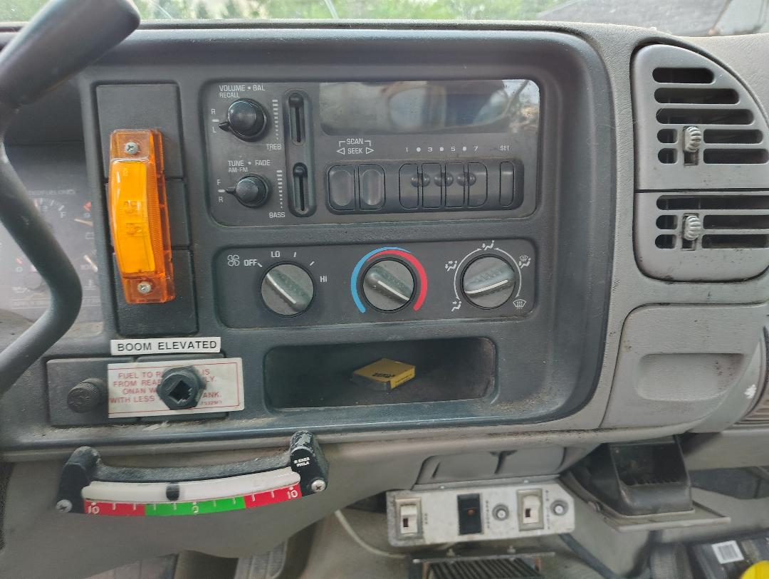 2001 CHEVROLET 3500 - Image 35